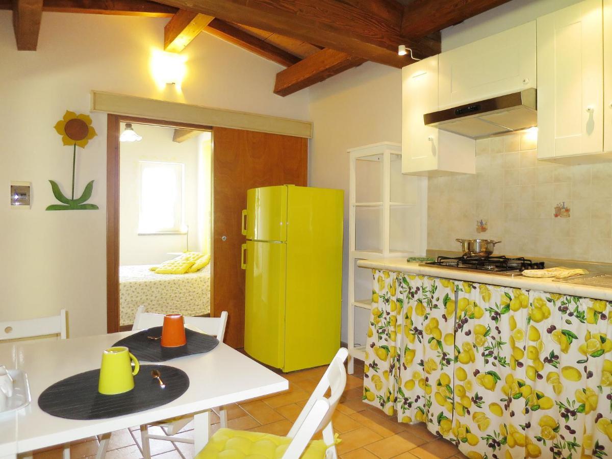 Holiday Home Chalet Del Lago By Interhome Bolsena Exterior foto